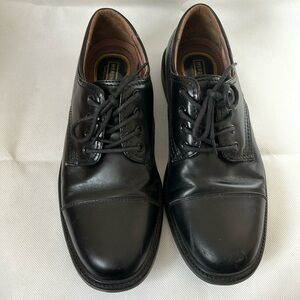 MEN'S BLACK DRESS SHOES SIZE 9 1/2 - PREOWNED